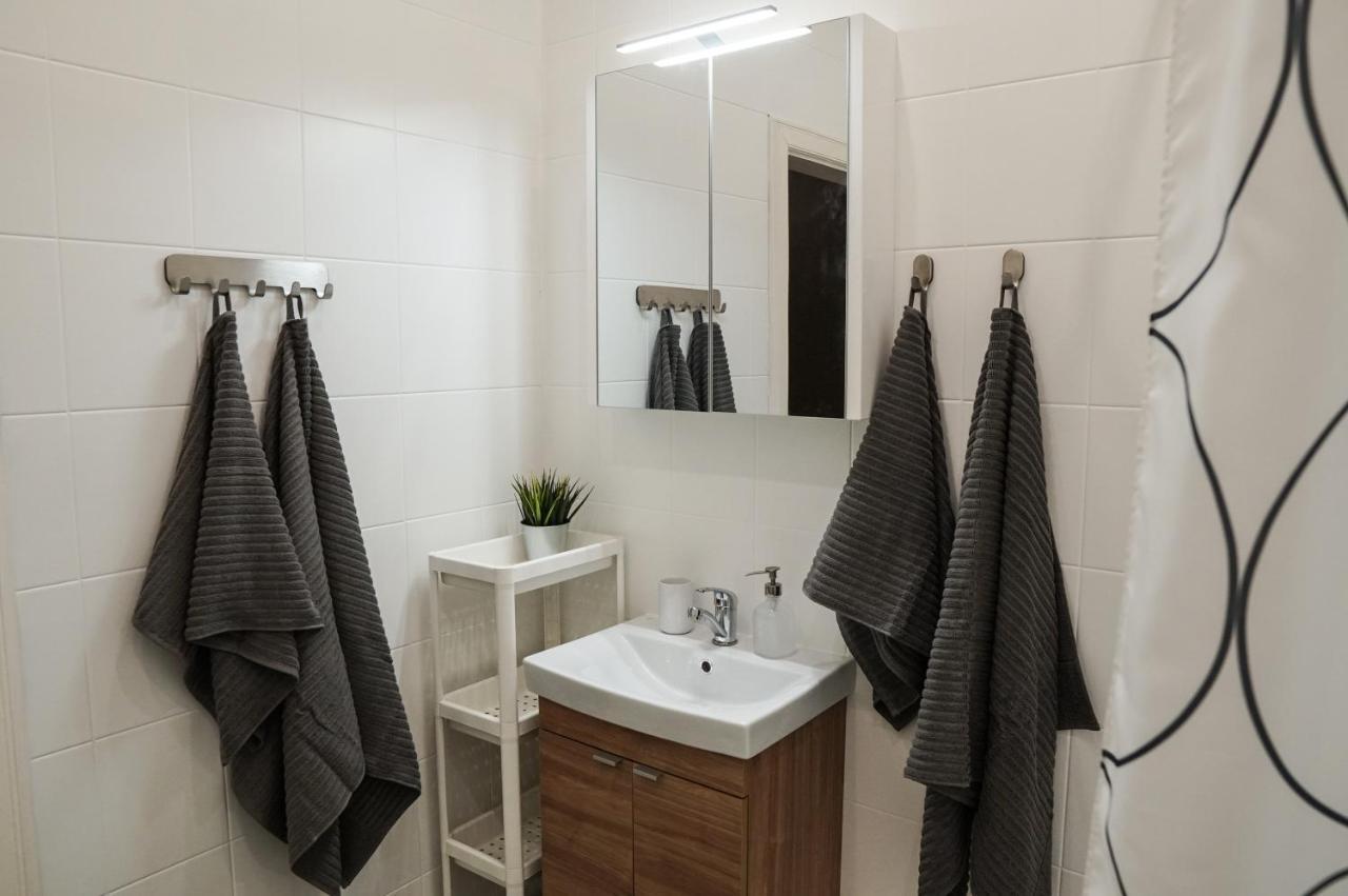 Cozy Apartment In Vilnius Oldtown Esterno foto